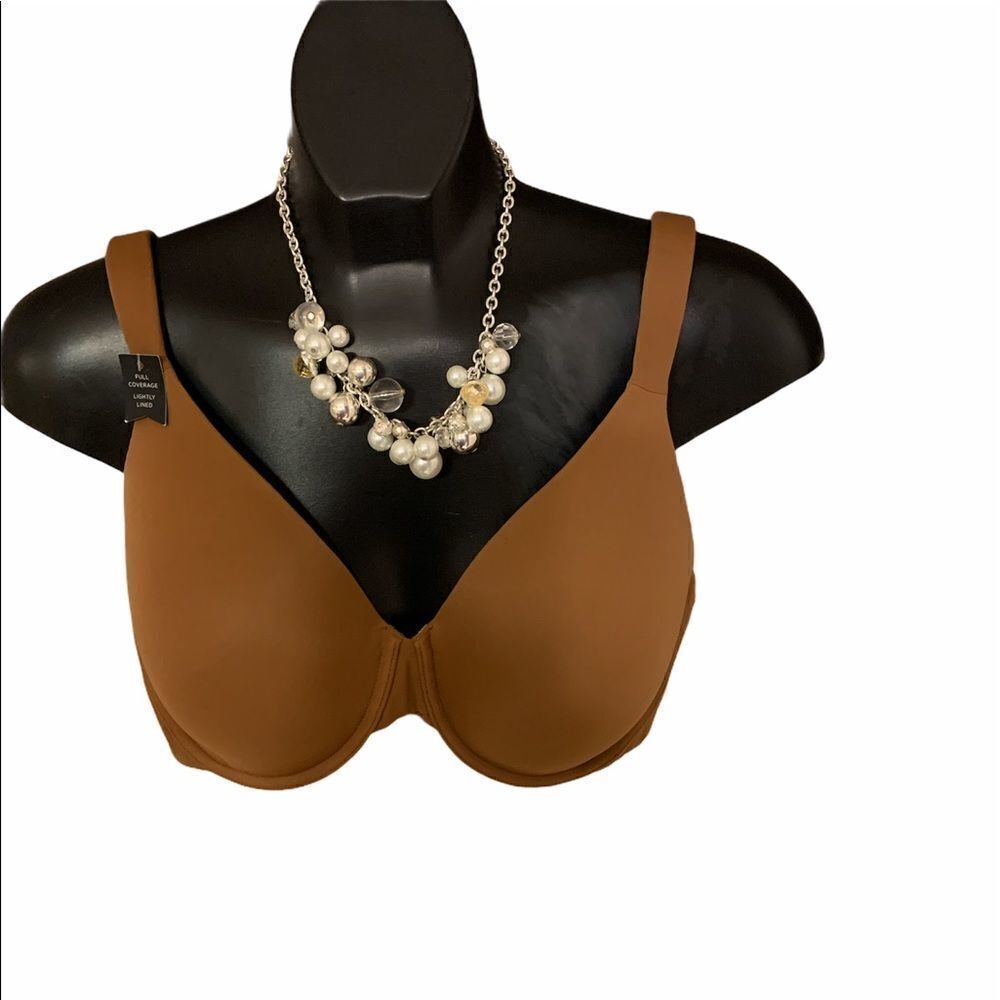 Ambrielle Full Coverage Bra-NWT lightly lined